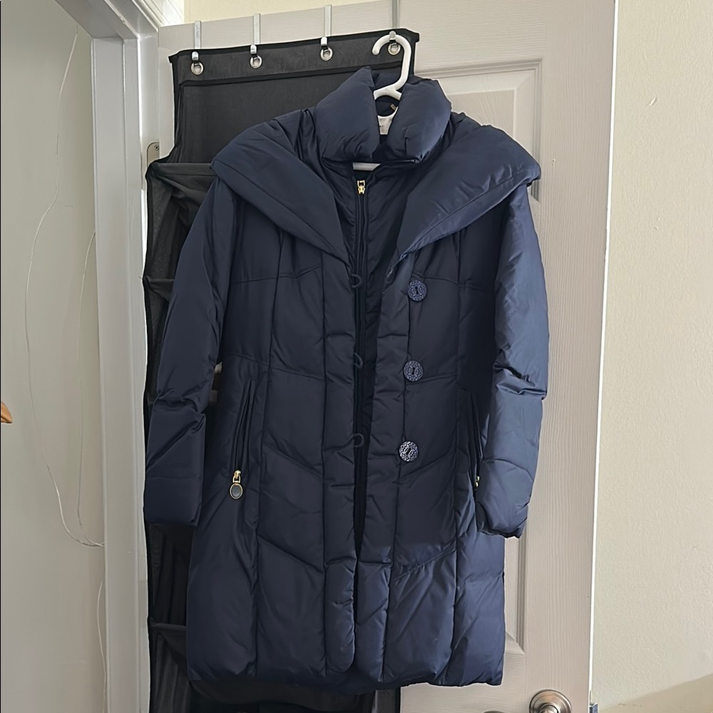 Women's Navy Puffer Coat - Tahari
